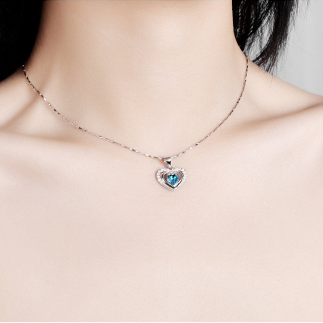Collier coeur en argent sterling 925 avec pendentif en forme de cube et de zircone