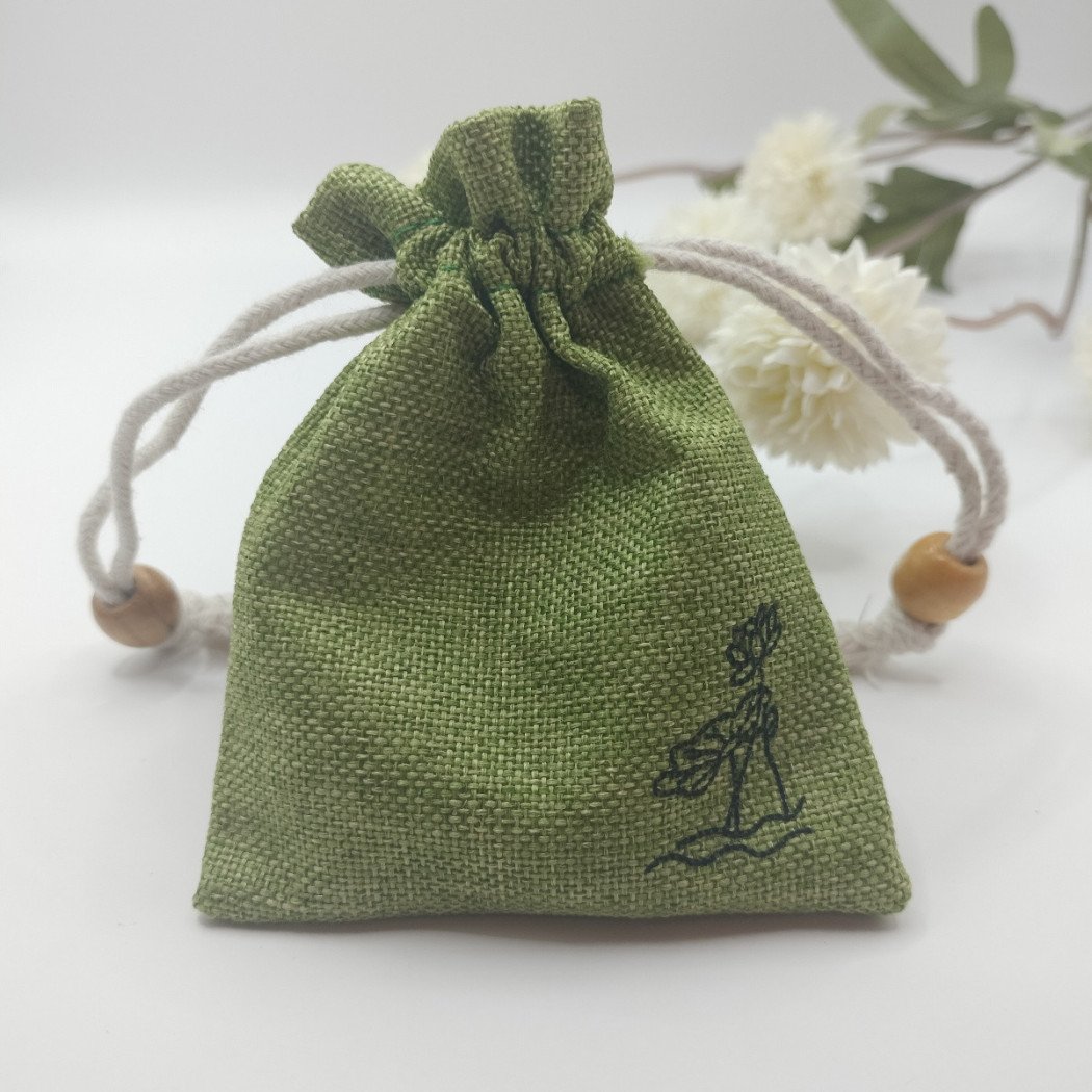 pochette-en-tissu-decoree-multicolore