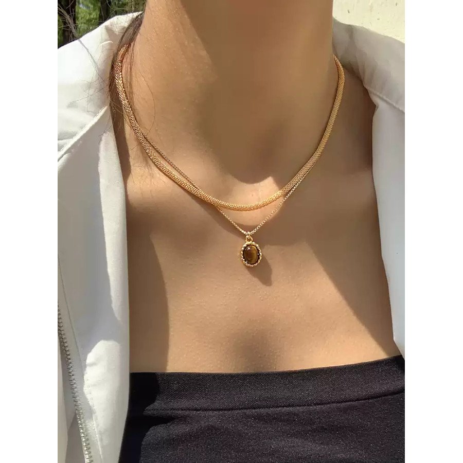 Collier femme avec pierres œil de tigre style rétro