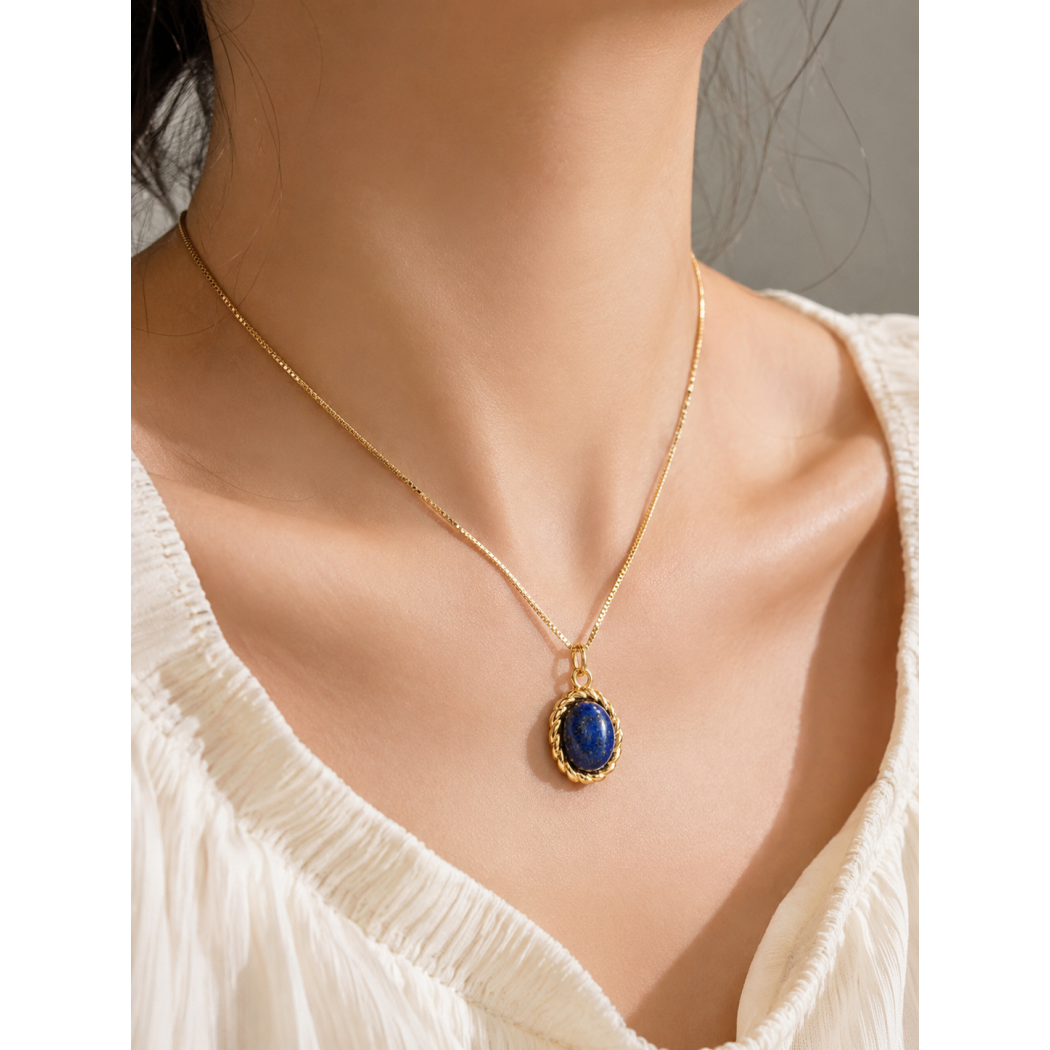 collier-lapis-lazuli-naturel-pendentif-dore