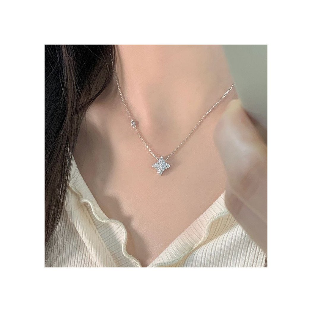 Collier femme en argent 925 avec étoile scintillante
