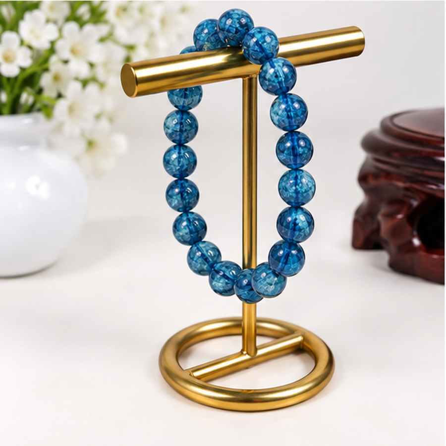Bracelet extensible en cyanite bleue aux perles rondes naturelles de 8mm