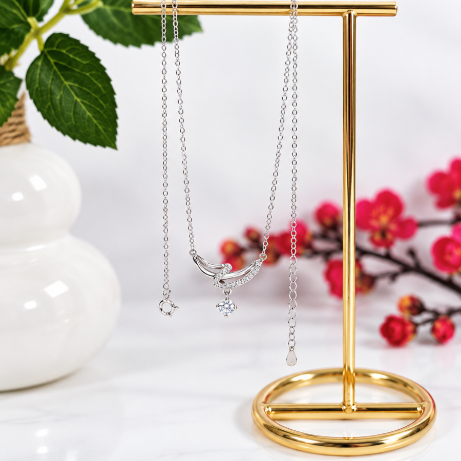Collier femme en argent 925 avec pendentif géométrique en zircon