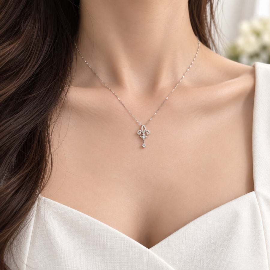 Collier femme en argent 925 avec pendentif floral en moissanite