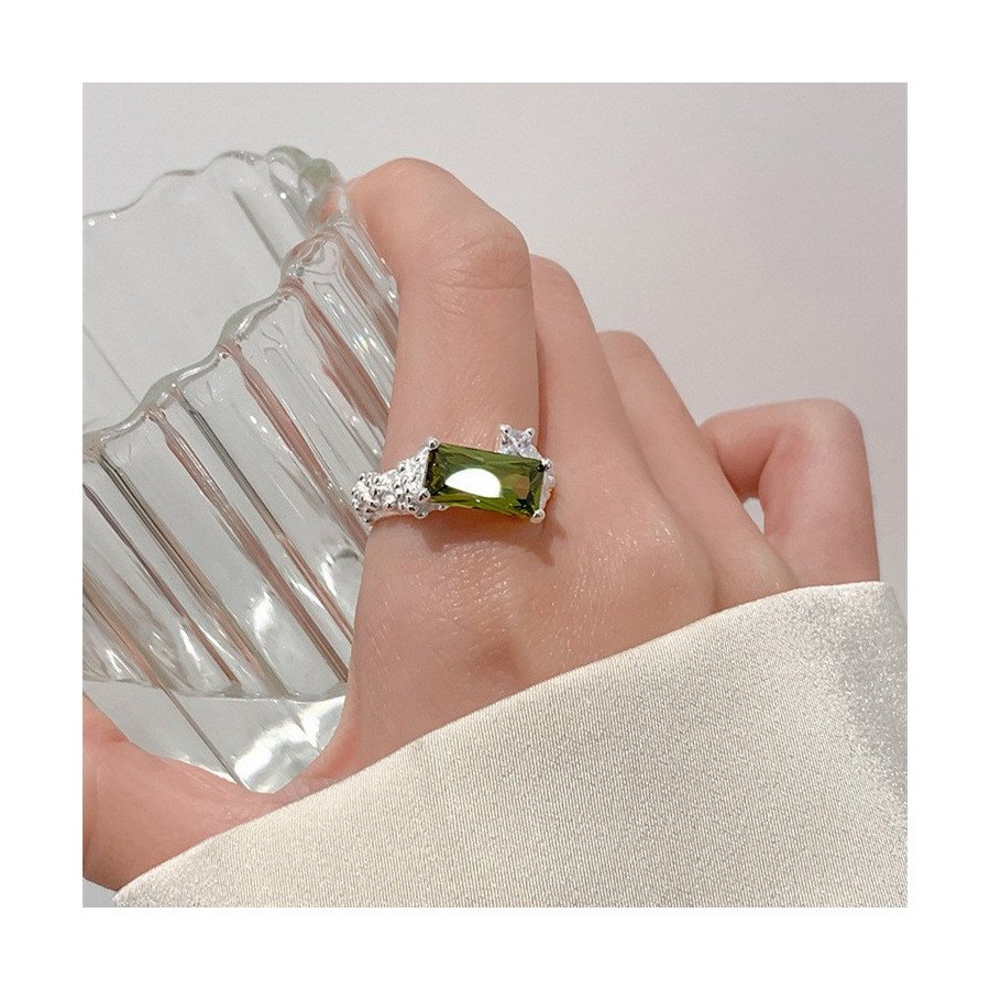 Bague ajustable en argent sterling S925 avec zircon rectangulaire vert olive