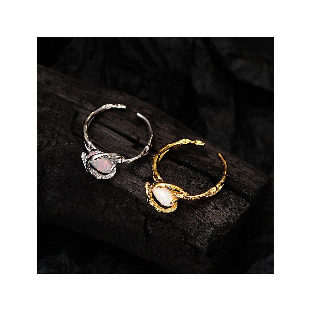Bague ajustable en argent sterling S925 plaqué or | pierre Opale naturelle et design irrégulier